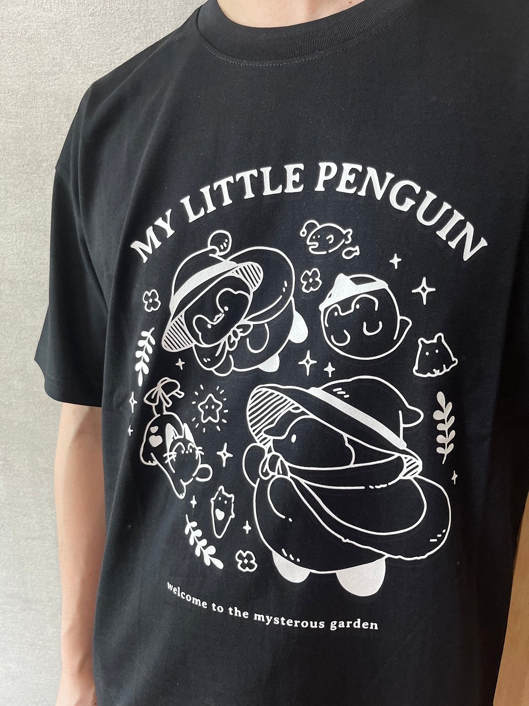 My Little Penguin 繡球花小企鵝系列 | Oversize 男女同款全棉短袖T恤（黑色）